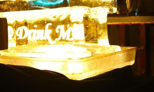 2009-10-08_apla_houseofblues_180_700x467