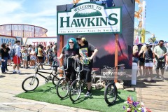 SANTA MONICA, CALIFORNIA - JUNE 29: Fans pose at the many photo-op stations at the Netflix's "Stranger Things" Season 3 Fun Fair at Santa Monica Pier on June 29, 2019 in Santa Monica, California. (Photo by Amy Sussman/Getty Images)