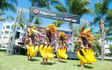 Hula Dancers