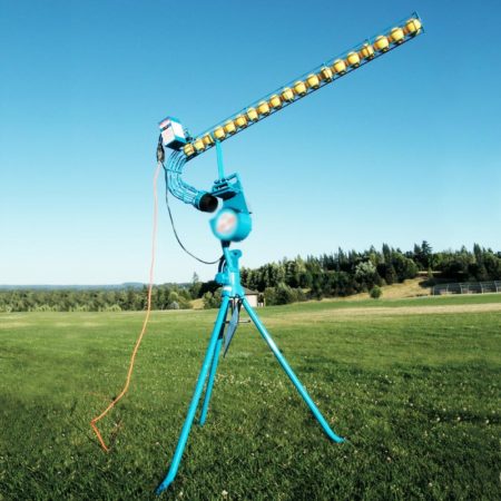 Pitching Machine with Auto Feeder