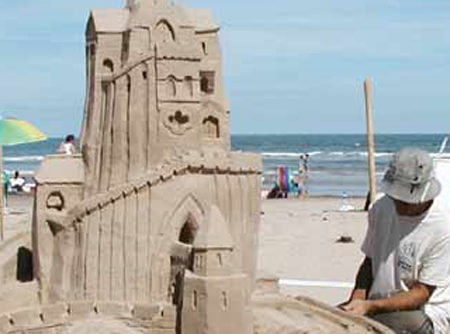 Sand Sculptor