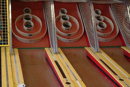 Skee ball