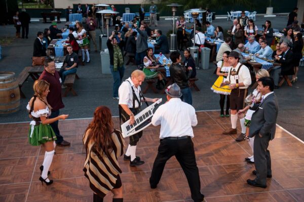 Oktoberfest Entertainer - Image 2