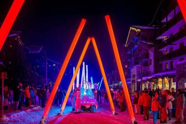 LED Poles - Image 2