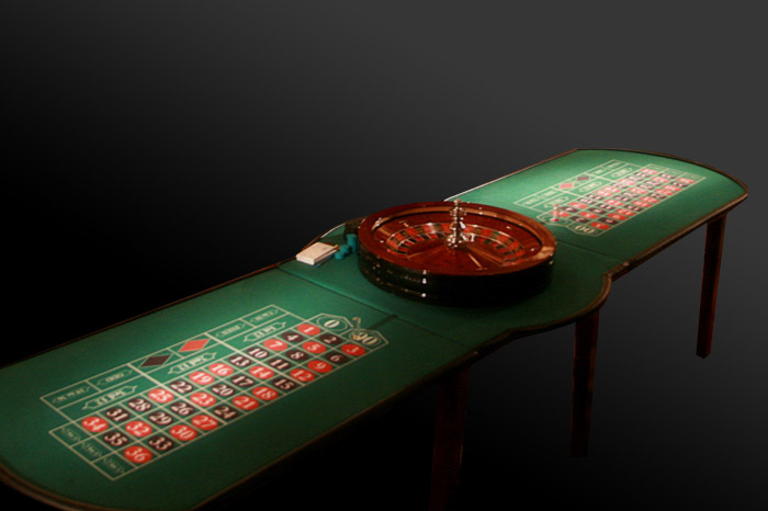 Double Roulette Table