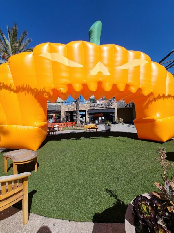 Giant Inflatable Monsters Halloween - Image 18