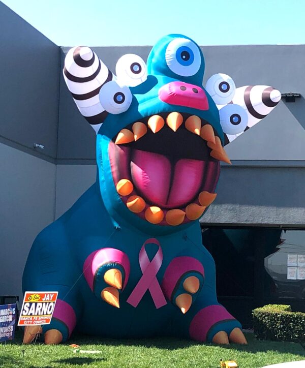 Alien Inflatable Giant