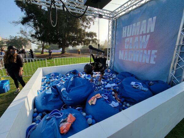 Human Claw Machine Rental / Human Crane - Image 4
