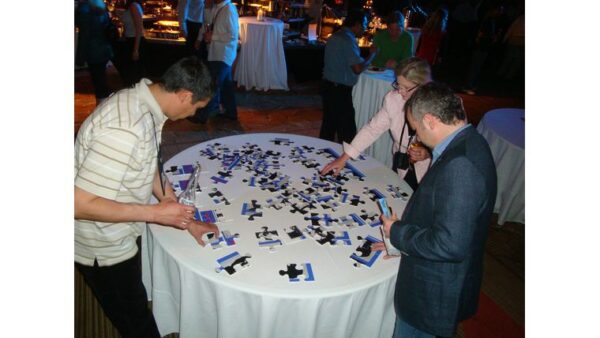 Giant Puzzle Game - Image 4