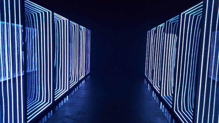 Infinity Wall / Entrance