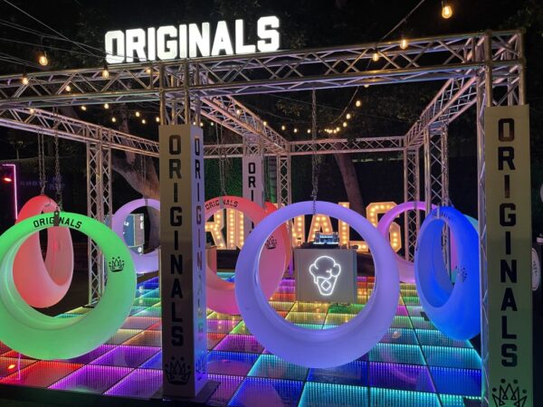LED Swings Rental - Image 16