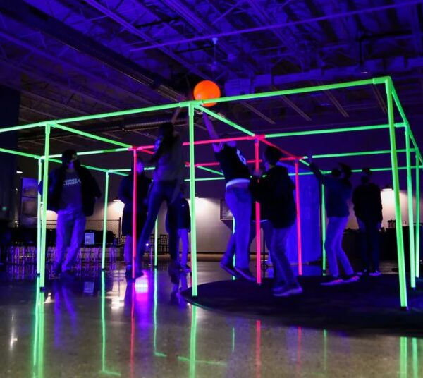 9 Square Neon Deluxe - Image 3