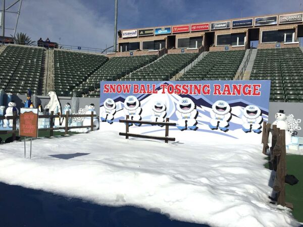 Snowball Tossing Range