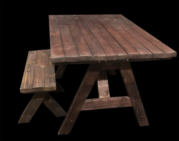 Sweet Heart Picnic Table