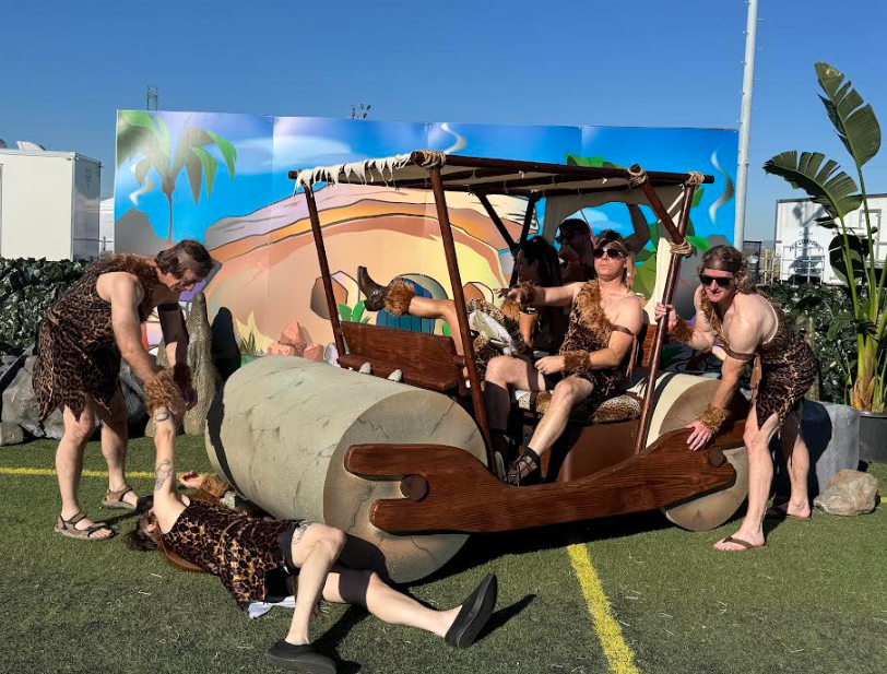 Flintstone Car Rental - Image 3